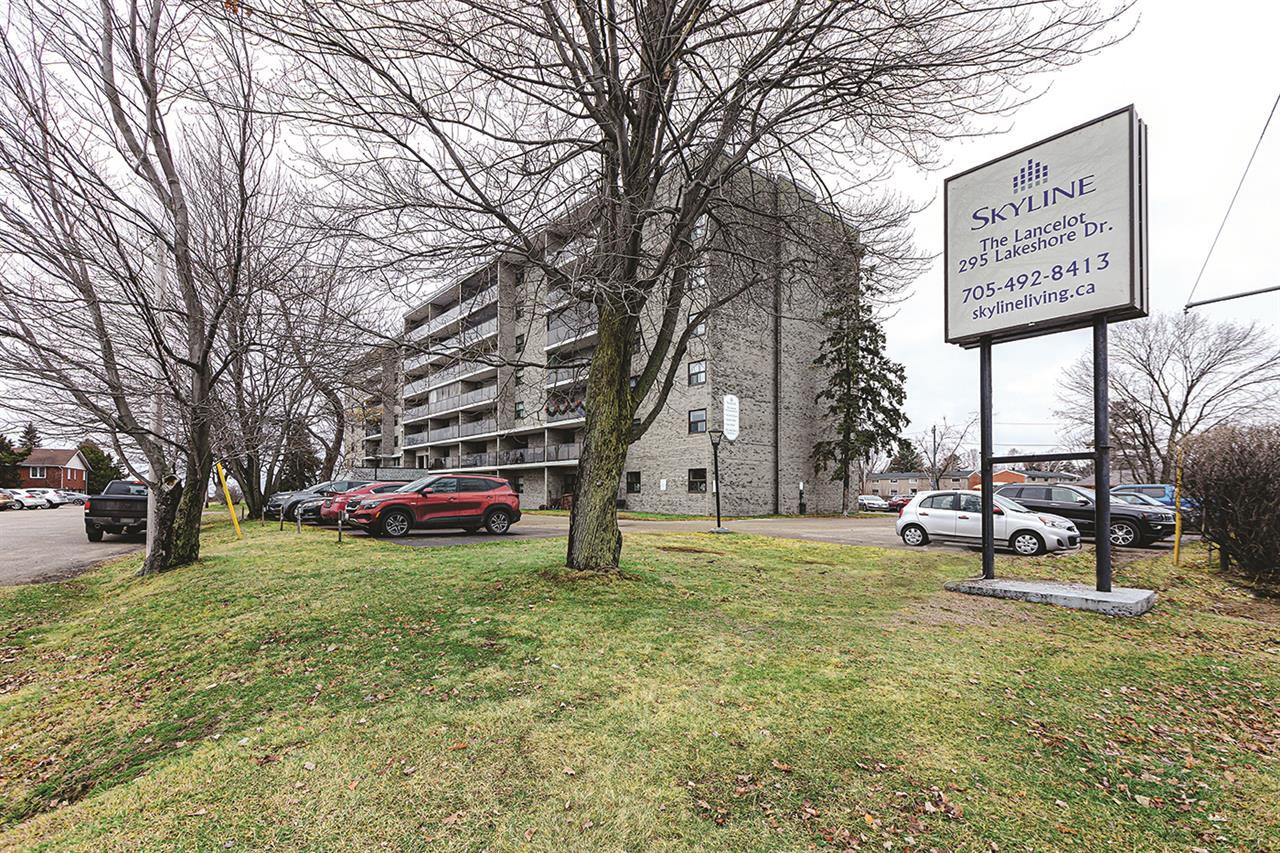 Lancelot Apartments | 2838756