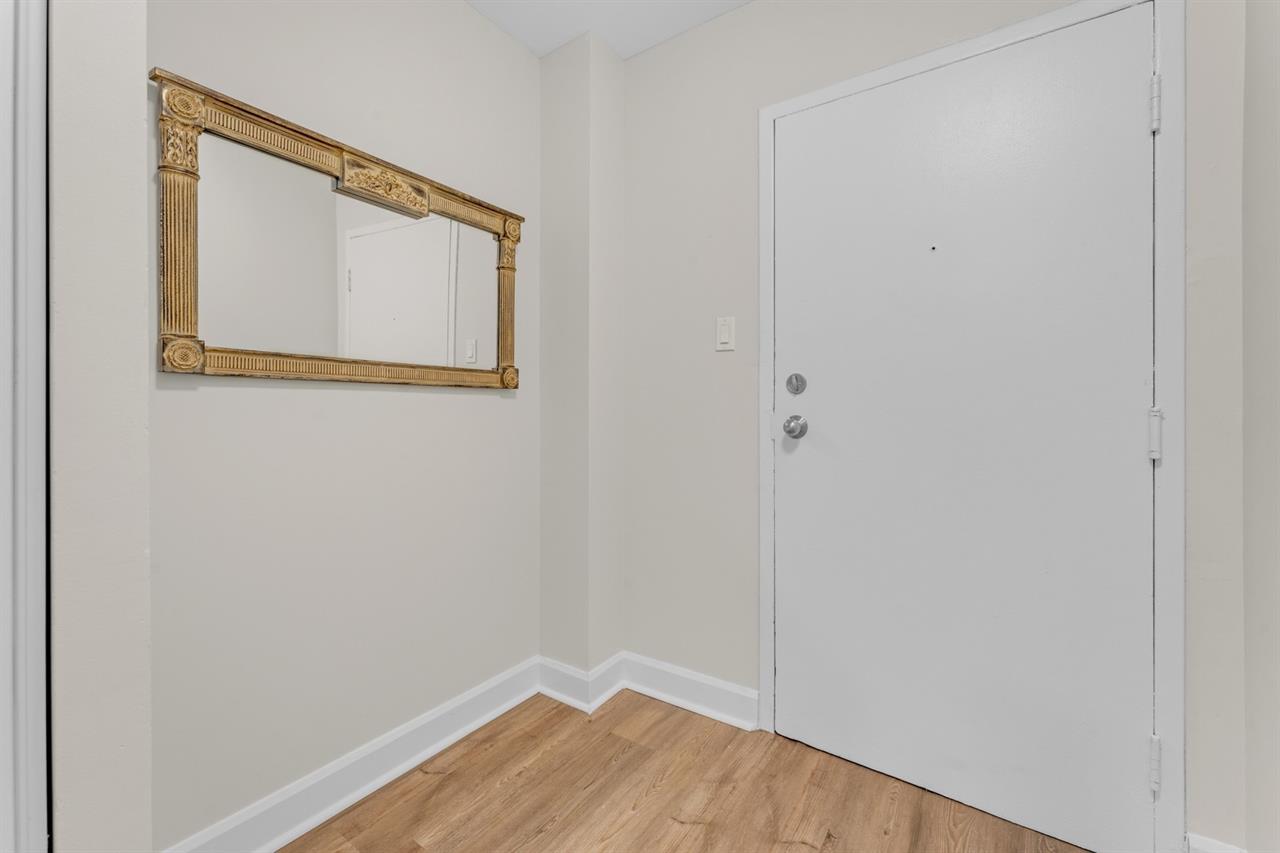 Village on the River Apartments | 2838763