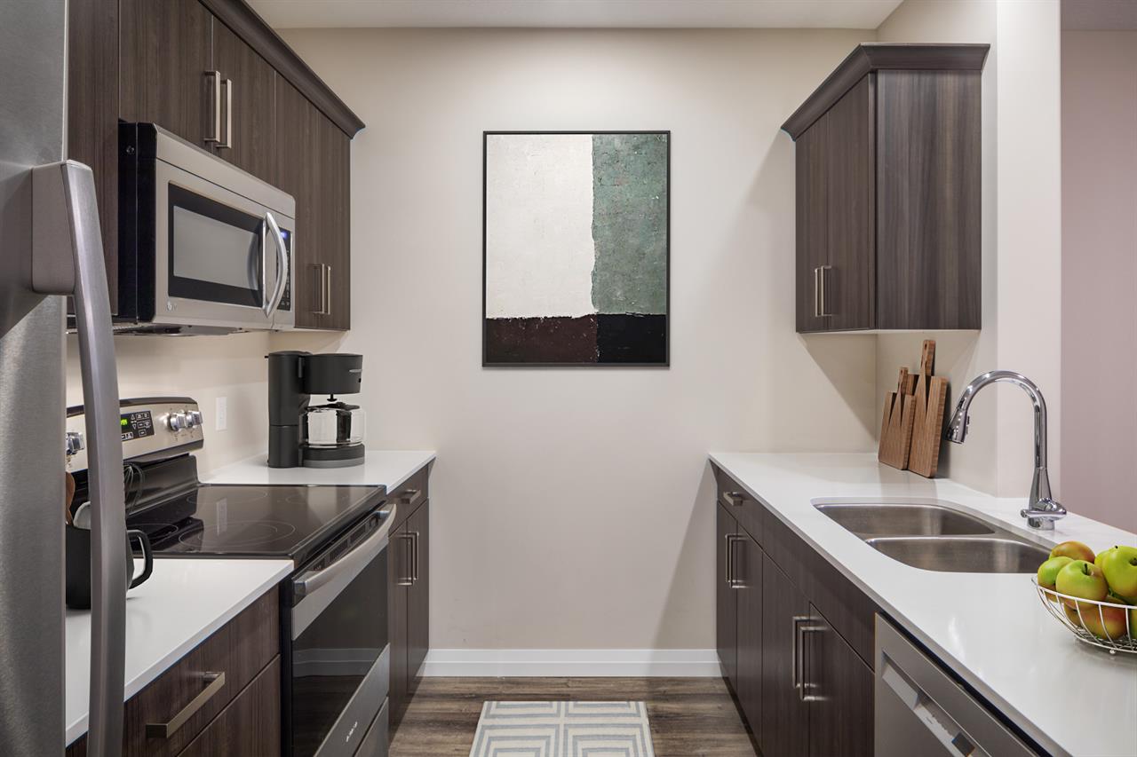 Twamley Manor | 2838765