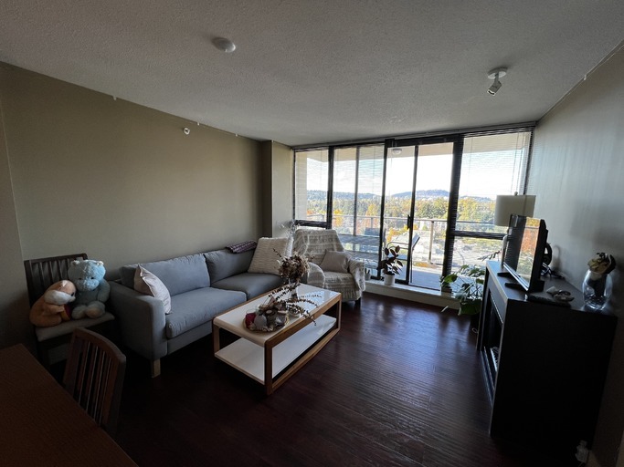 D166 - Beautiful one bed + den in the Parc | 2959 Glen Drive, Coquitlam | 2846174