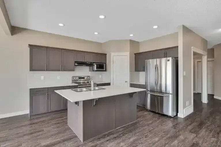 GORGEOUS 3 BEDROON + DEN +  BONUS ROOM | 9863 222 Street Northwest, Edmonton | 2839669