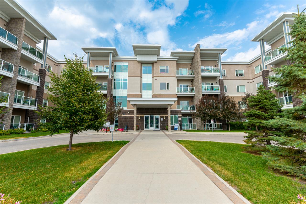 Lady Joyce Apartments | 2839687