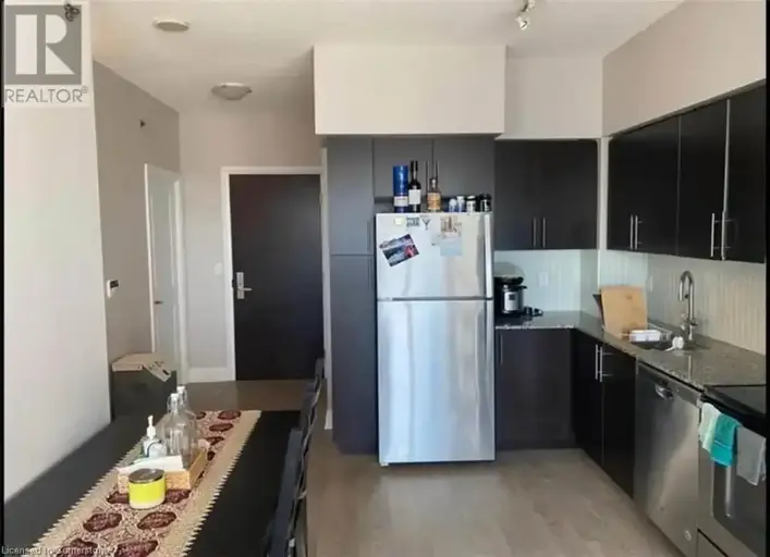 55 SPEERS ROAD Road Unit# 213 | 55 SPEERS ROAD Road Unit# 213, Oakville | 2891119