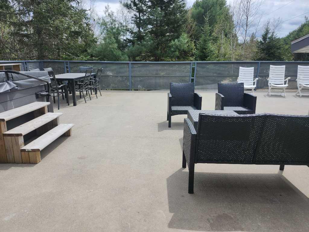 Maison a louer au bord de leau a lentree du parc du mont tremblant | 2839948