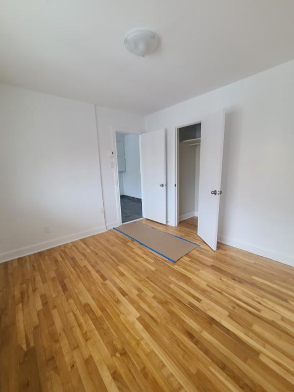 Upper Triplex Apt | 2840034