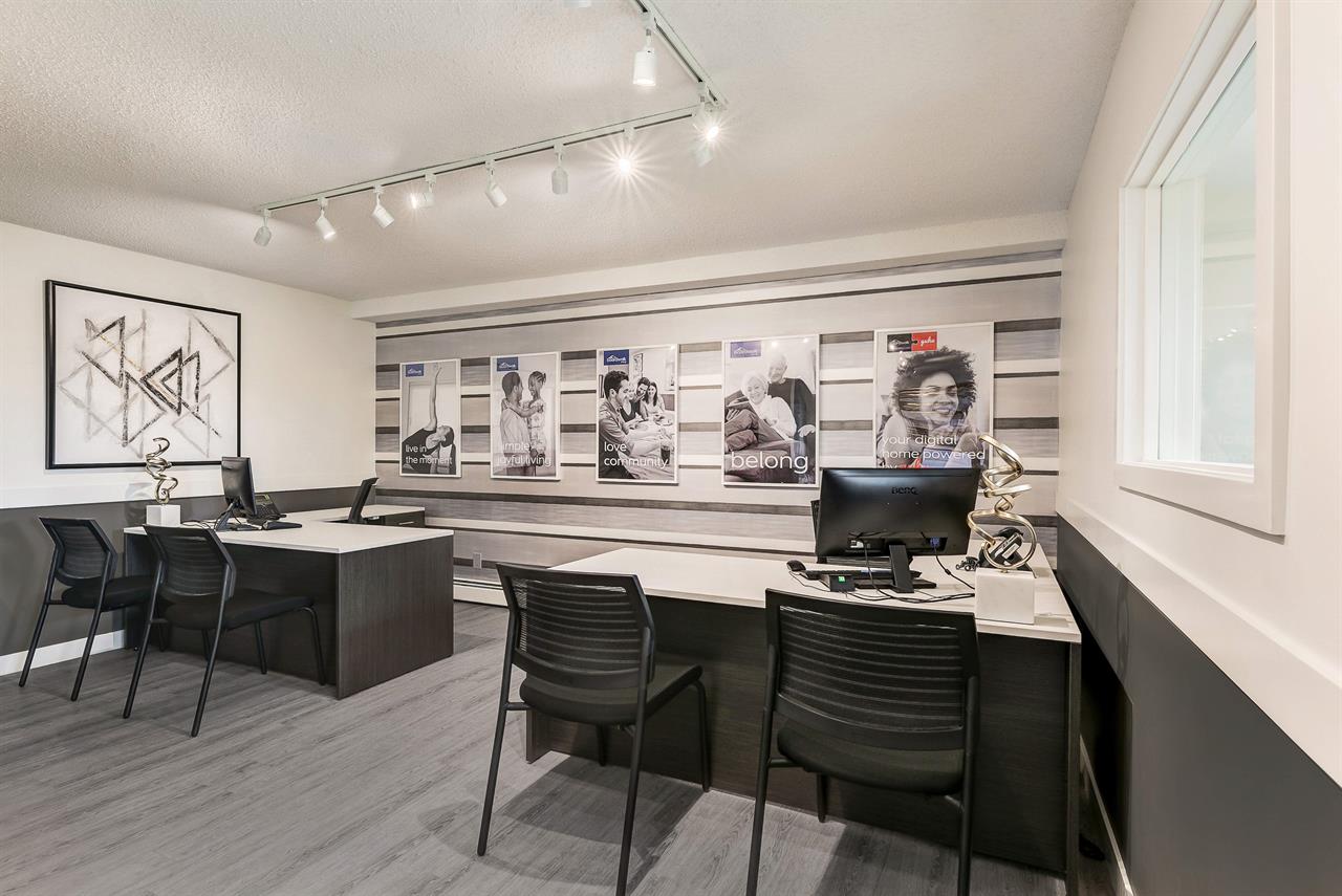 Riverview Plaza | 2840538