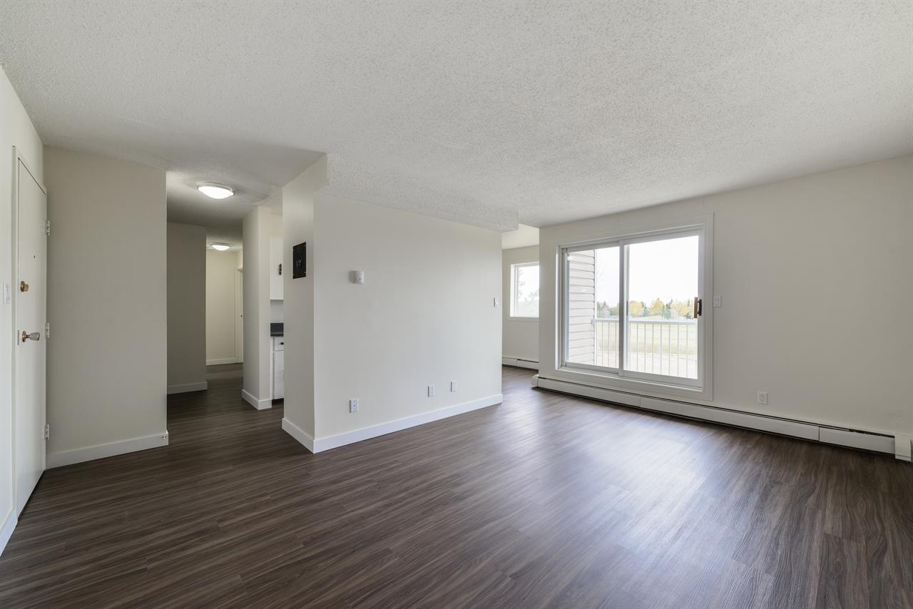 Riverview Plaza | 2840538
