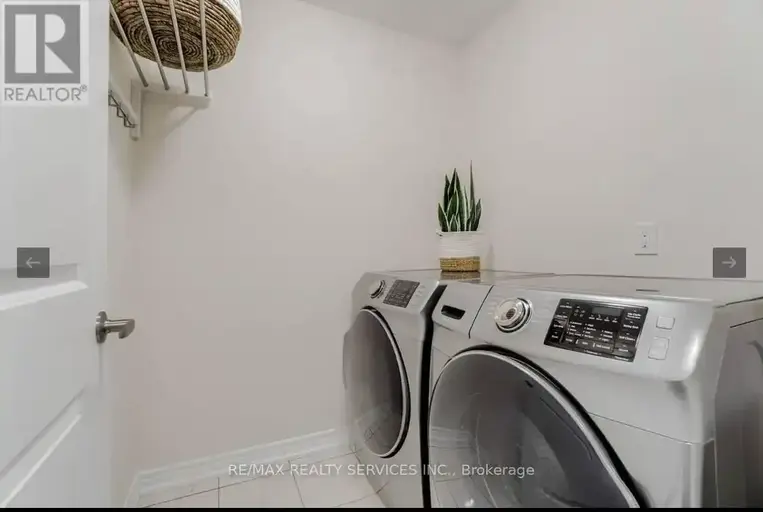 16 STONEHILL AVENUE | 16 STONEHILL AVENUE, Kitchener | 2841982
