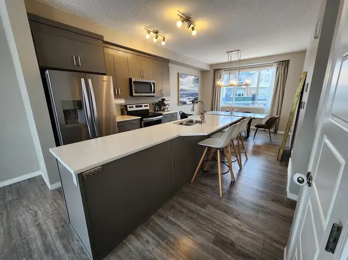 Stunning 3 bed / 2.5 bath townhome in the heart of Schonsee. | 97 - 16903 68 Street Northwest, Edmonton | 2845184