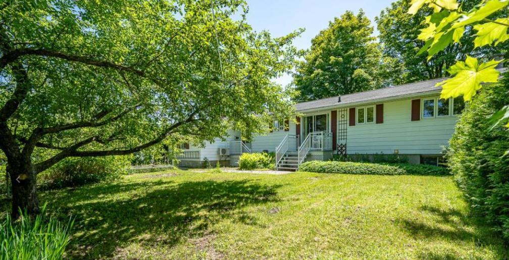🏡 Maison à louer à Val-des-Sources – Emplacement rêvé, confort assuré! | 2842683