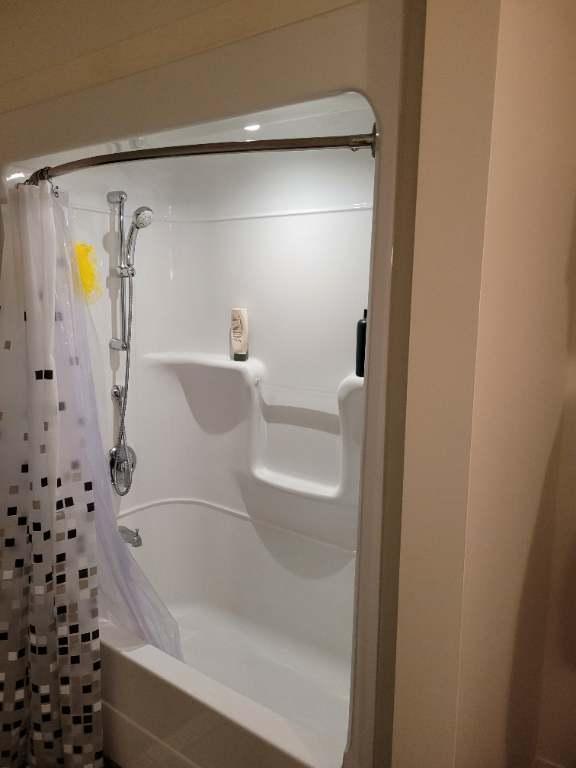 Très beau 3 1/2 au 2e étage disponible 1Juillet | 2842749