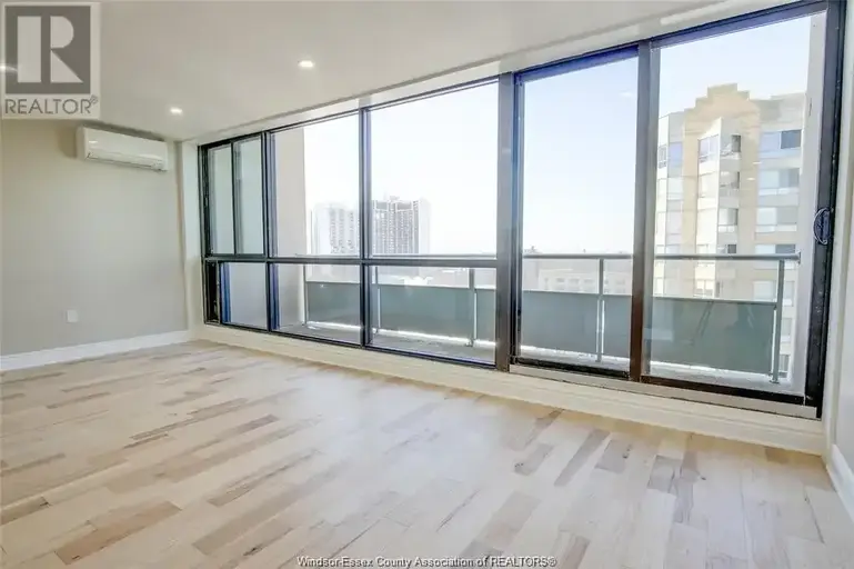 111 Riverside DRIVE East Unit# 1607 | 111 Riverside DRIVE East Unit# 1607, Windsor | 2855386