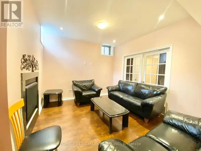 19 DUNROBIN CRESCENT | 19 DUNROBIN CRESCENT, Vaughan | 2843310