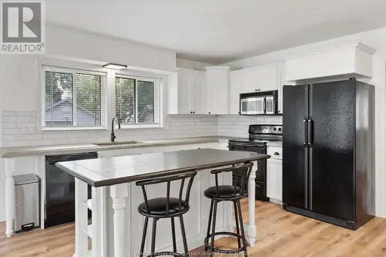 115 WASHINGTON Unit# UPPER | 115 WASHINGTON Unit# UPPER, Colchester | 2843429