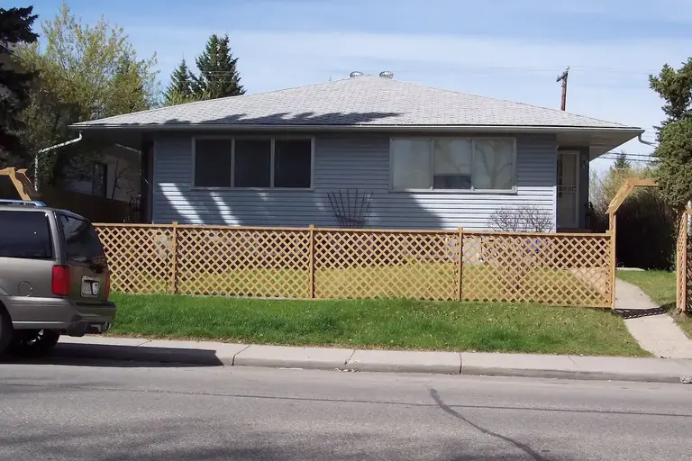 Inner City 2 Bedroom Main Floor Suite - Walk to Chinook | Calgary | 2843489