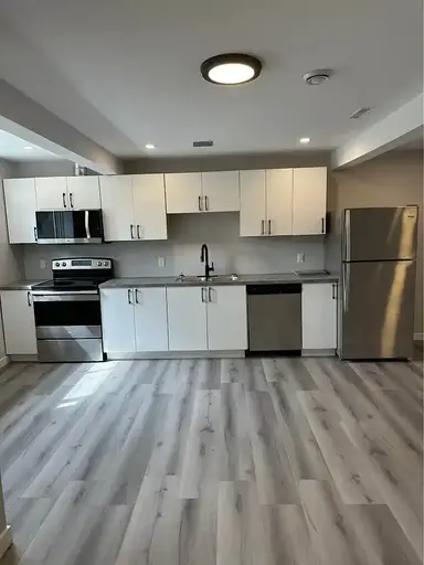 Modern 1 Bedroom Basement Suite - Close to MRU! Perfect for students! | Calgary | 2843509