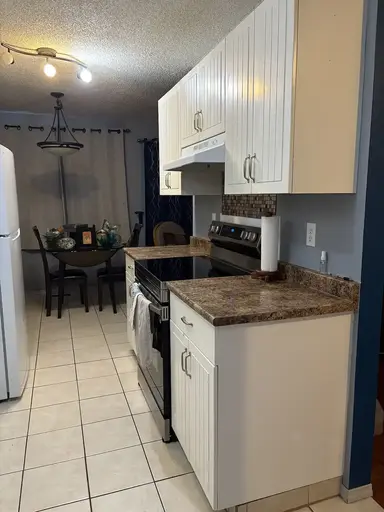 Well maintained 2 Bedroom, 1 Full Bathroom with In-suite Laundry | Rockyford | 2845924