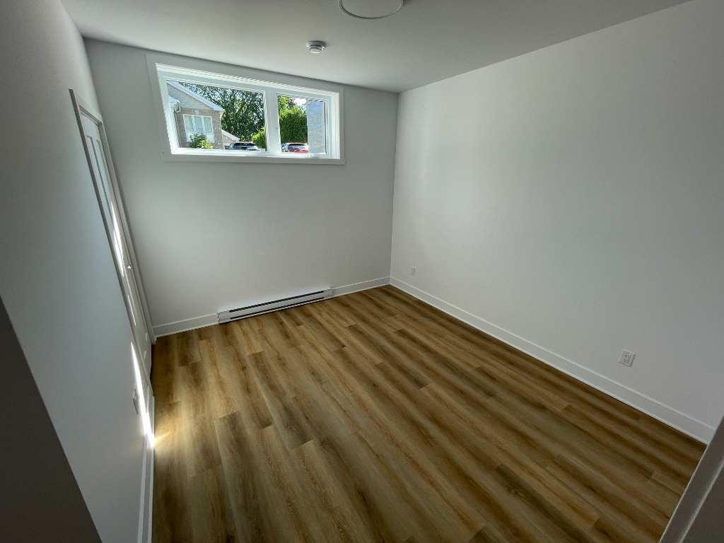 DEMI-SOUS-SOL - 5 ½ neufs haut de gamme – 1er aout 2025 | 2845987