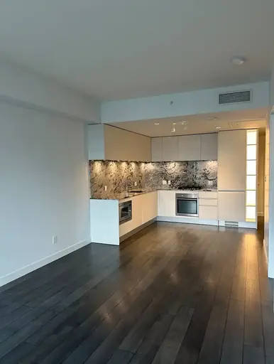 1 Bedroom plus Den (Underground heated parking and storge included) | 1706 - 310 12th Ave SW, Calgary | 2846286