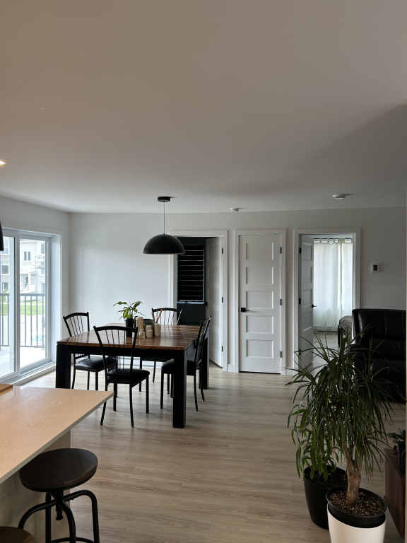 APPARTEMENT 3 1/2 | 2846375