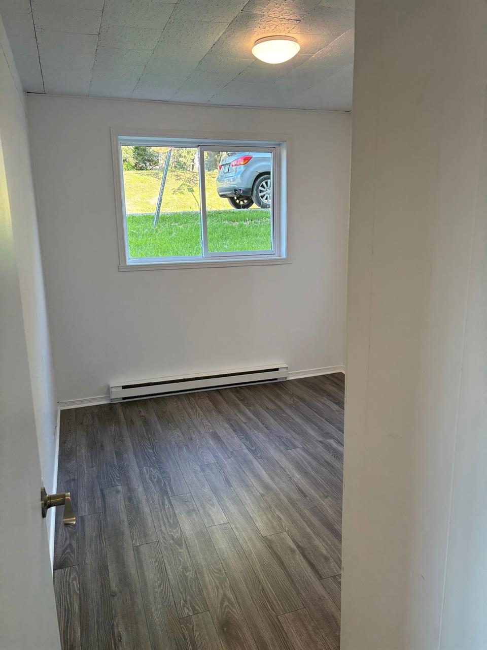 246 Boulevard Albiny-Paquette (Mont-Laurier) 2 Chambres | Chauffé Et éclairé | Électroménagers Sur Place | 2846383