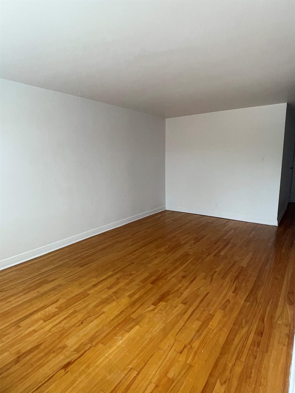 1 CH - 1 SDB - Montréal - $1,350 /mo | 2846440