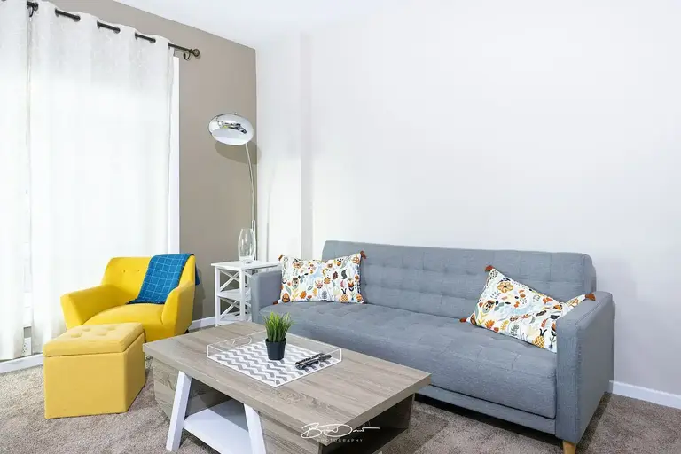 Furnished Beltline Condo 1 Bed 1 Bath | 1002 - 1410 1 St SE, Calgary | 2863227