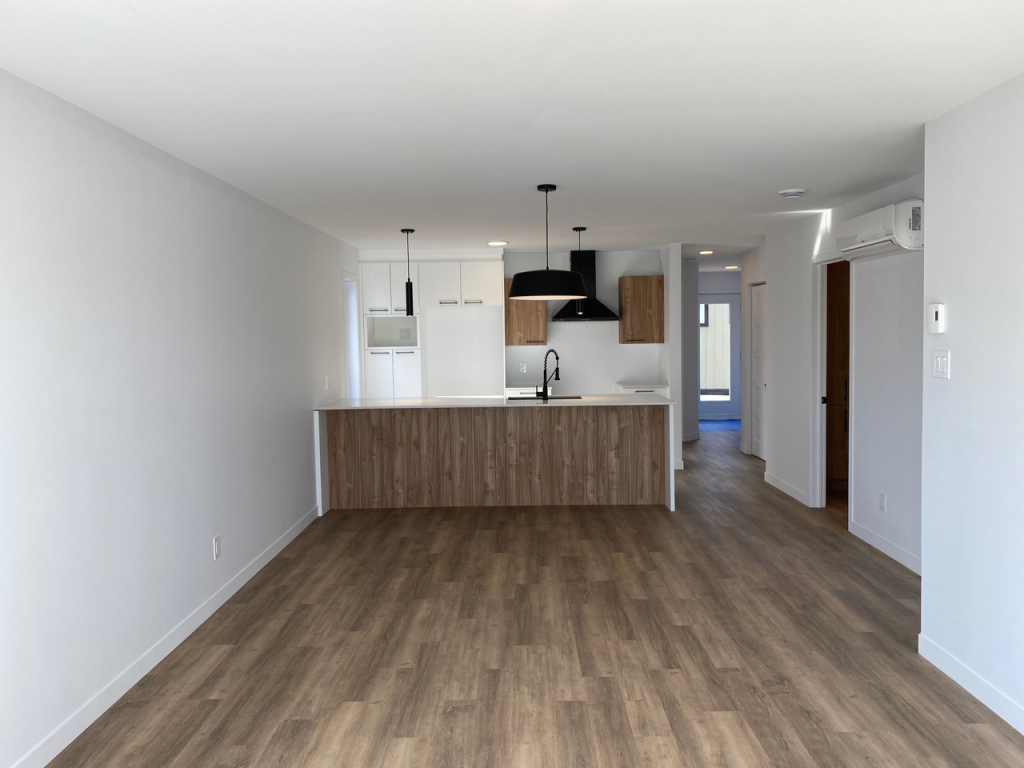 MAGNIFIQUE 4 ½ |RÉCENT|INTERNET|DÉCEMBRE | 2846581
