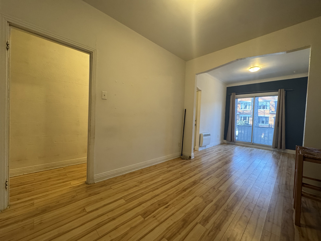 Villeray - Beau 2 1/2 Spacieux | 2846613