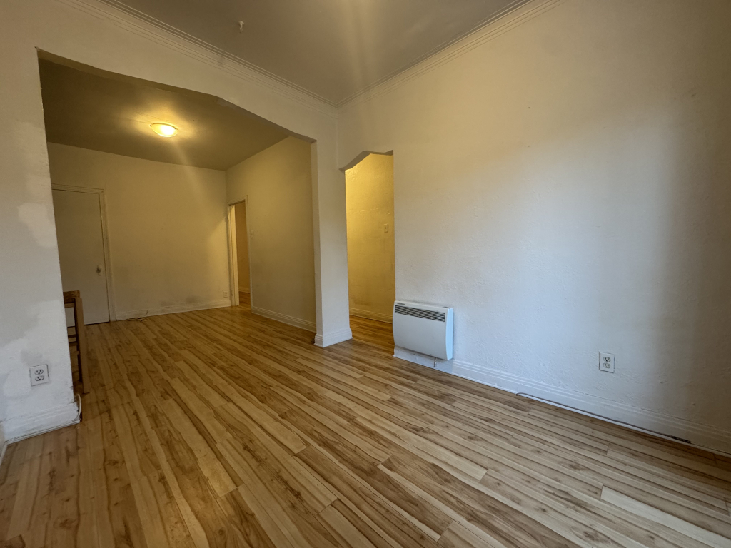 Villeray - Beau 2 1/2 Spacieux | 2846613