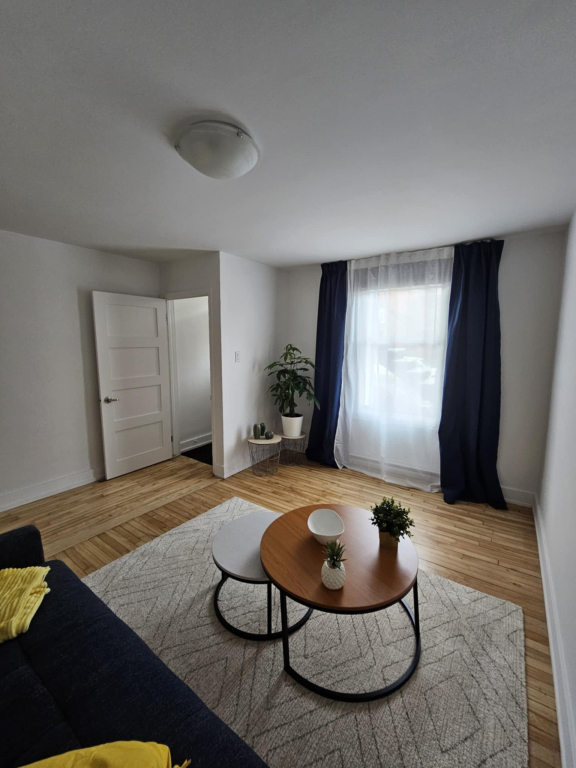 3 1/2 Meublé, Rénové,dispo Immédiatement | 2846743