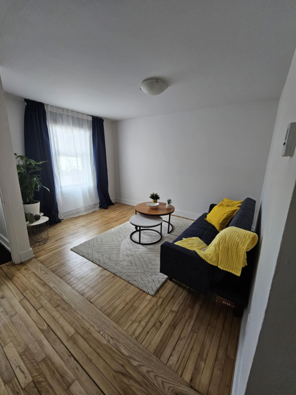 3 1/2 Meublé, Rénové,dispo Immédiatement | 2846743