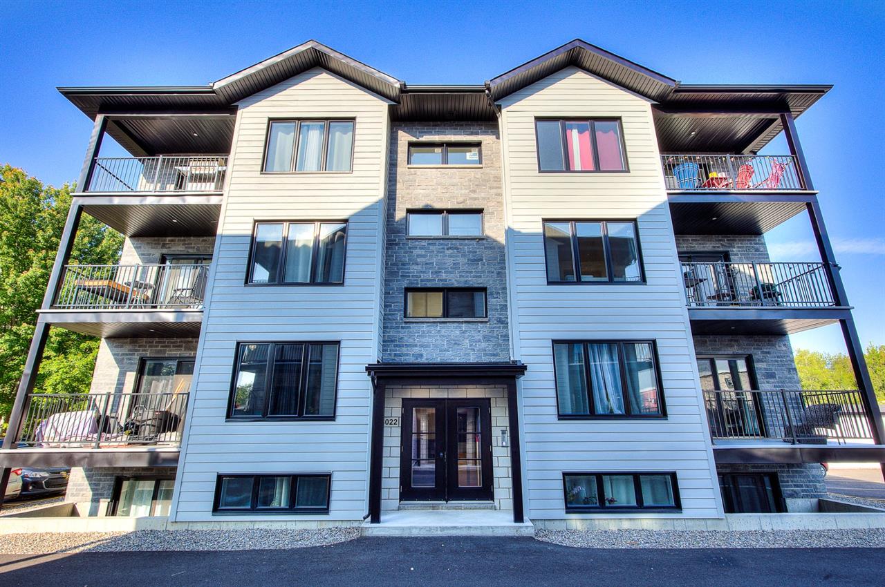 Appartement Saint-Zotique À Louer | 2846785