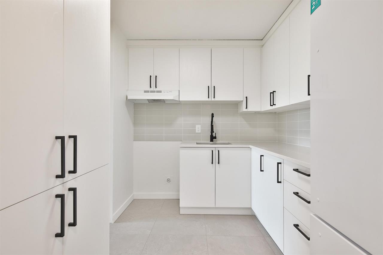 One Bedroom - 1620 Avenue Victoria, Greenfield Park | 2846811