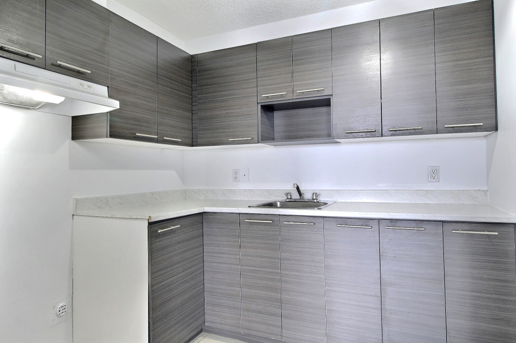 GRAND 4 ½ |PISCINE|EN PROMOTION|$1,495 | 2846815