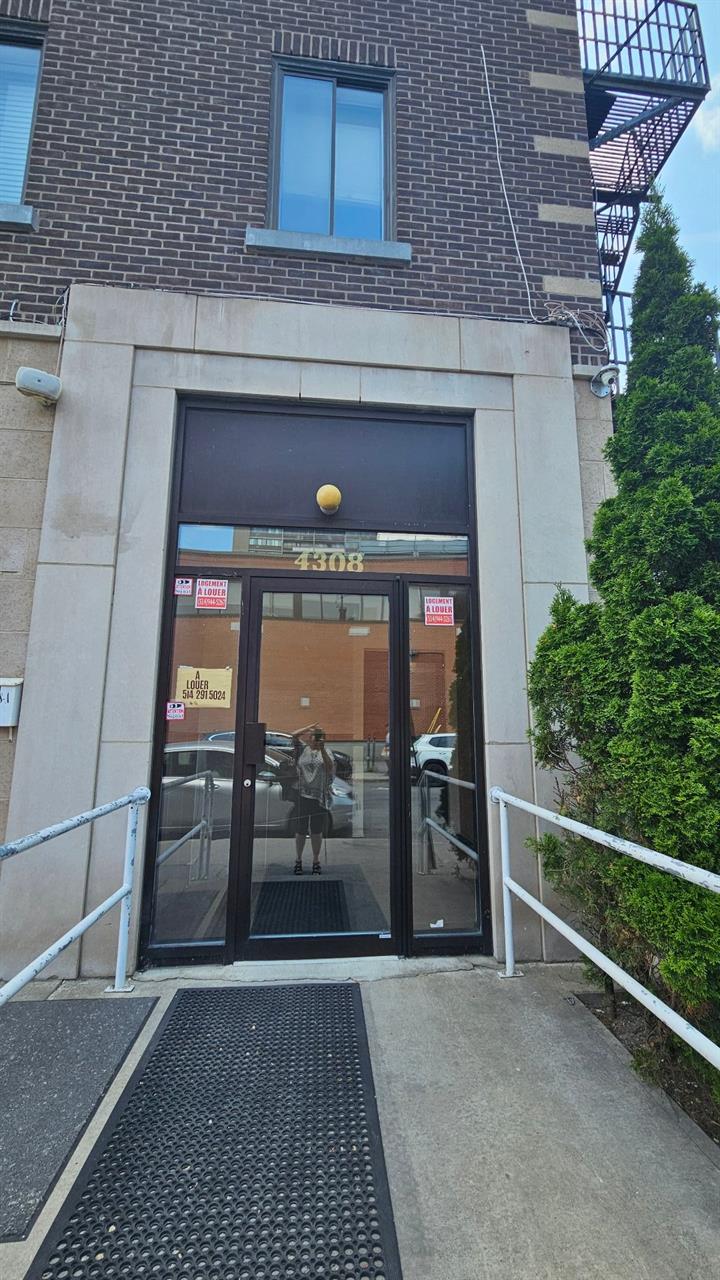 Appartement Côte-des-Neiges/Notre-Dame-de-Grâce (Montréal) À Louer | 2847189