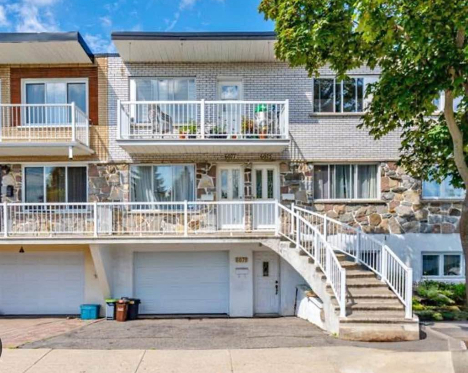 5 1/2 ANJOU | 2847356