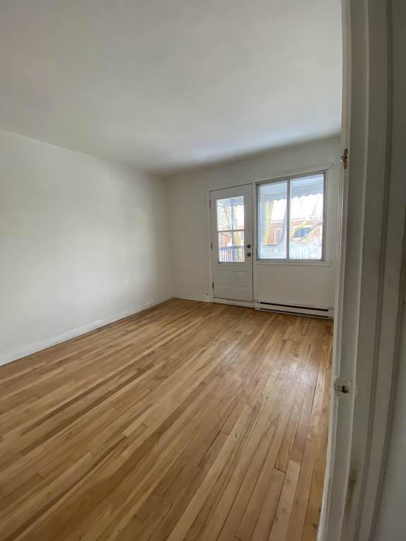 Grand Appartement 3 Chambres Semi-meublé | 2847387