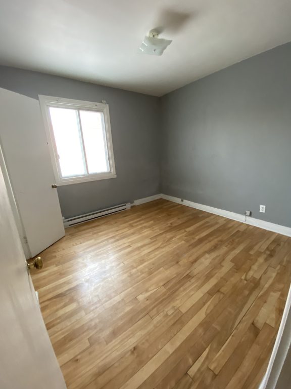 Grand Appartement 3 Chambres Semi-meublé | 2847387