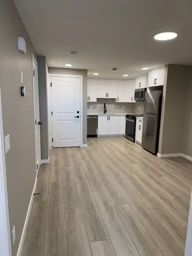 Cozy 2 bedroom 1 bath beautiful and updated basement basement in NW Livingston. | Calgary | 2847467