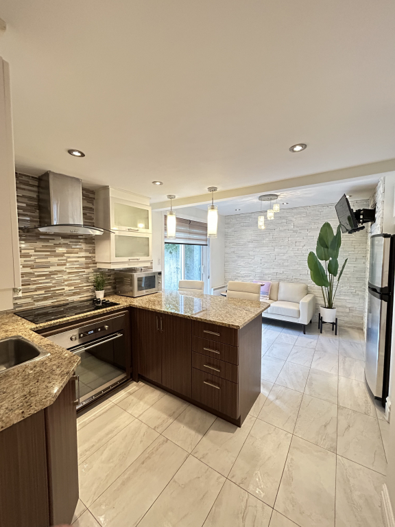 41/2 MEUBLE MONTREAL PRÈS METRO | 2847480