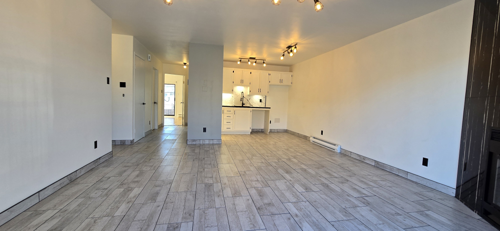 À Louer : Élégant Appartement 5 ½ Moder | 2847544