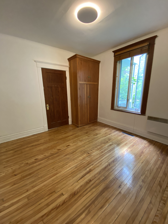 Grand 7/2 à Louer Dans Villeray | 2847545