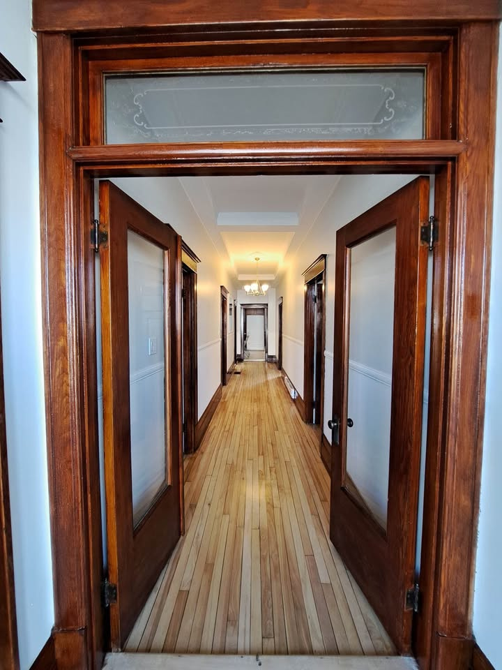 Ahuntsic - 6 1/2 Avec Cour Et Parking | 2847550
