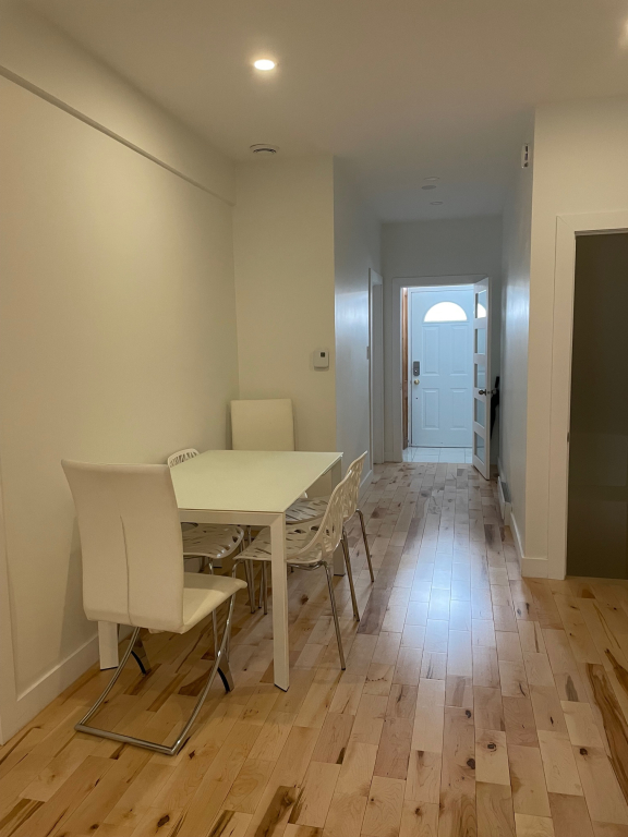 Bel Appartement Sur Deux étages | 2847680