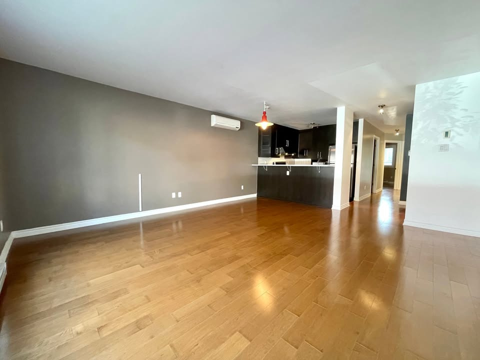 Hochelaga - Condo 4 1/2 Avec Garage | 2847707
