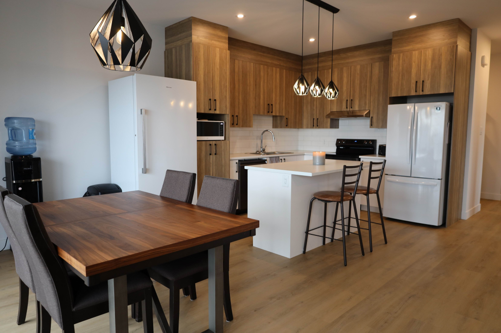 Spacieux Logements 3 Chambres 2022 | 2847719