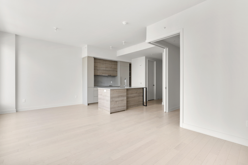 Luxueux 2+1 Cac Avec Balcon! Garage! | 2847726