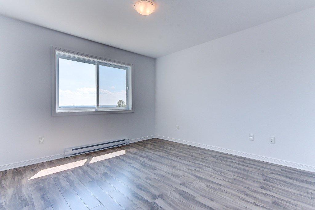 CONDO DE 3 CHAMBRES-5 ELECT-2 PARKING | 2847850