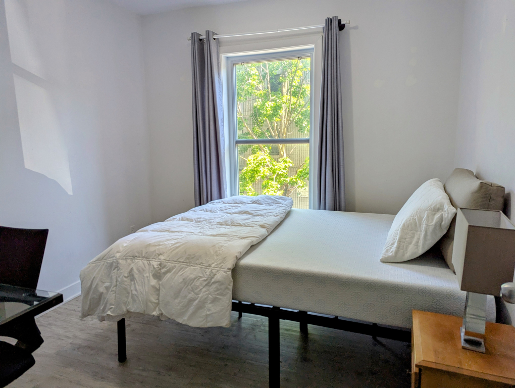 COLOCATION UNIQUE- MÉTRO FRONTENAC | 2847869